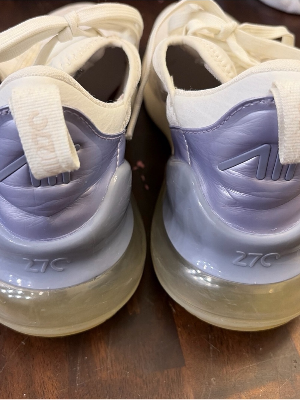 Nike Women’s Air Max 270 Sneakers - white with Light Purple/ lavender Swoosh - Picture 3 of 7